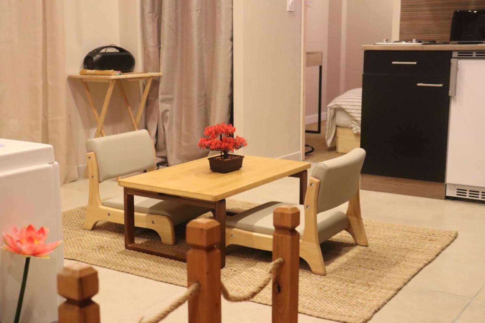 טולון Loveroom Japon Avec Balneotherapie מראה חיצוני תמונה