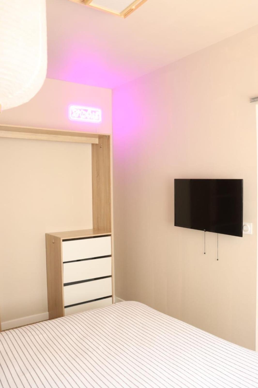 טולון Loveroom Japon Avec Balneotherapie מראה חיצוני תמונה