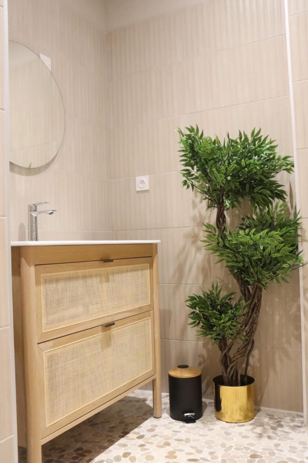 טולון Loveroom Japon Avec Balneotherapie מראה חיצוני תמונה